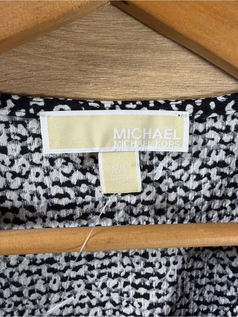 Michael Kors Black & White Printed V-Neck Drapey Top